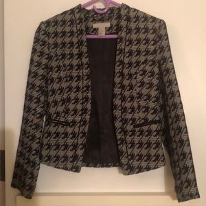 Black and gray patterned tailored blazer!